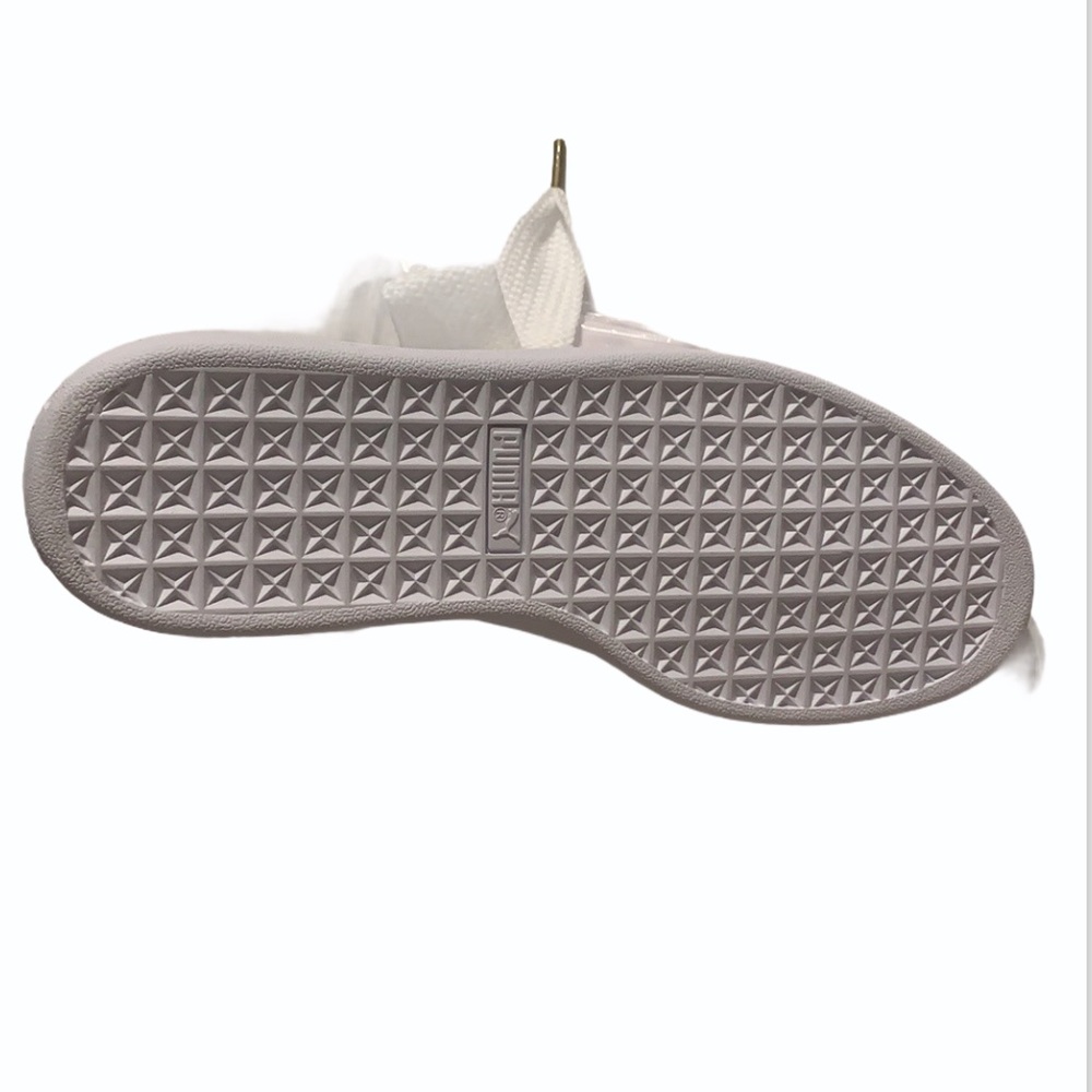 🆕Puma Basket Heart Patent Women's Sneakers - Picture 8 of 9